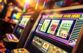 Hình ảnh trải nghiệm live casino với dealer trực tiếp tại vi88
